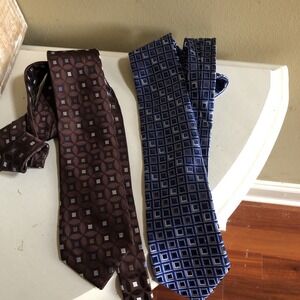 Lot of 2 Michael Kors 100% Silk‎ Ties